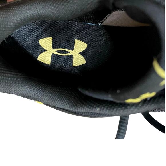 Under Armor Flow Futr X 2 Basketball Shoes Unisex M8.5 W10 White Black Gold - Picture 5 of 9